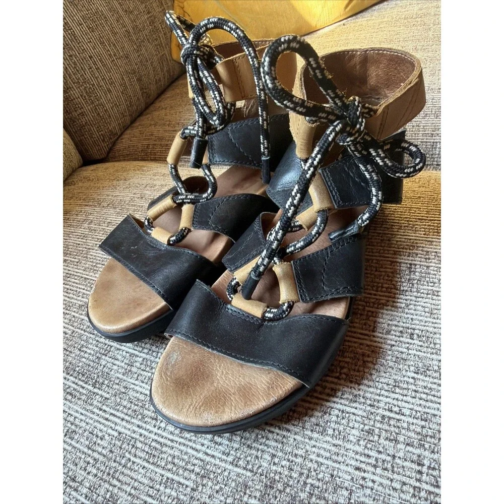 Sorel Torpeda II Lace Up Gladiator Sandals Womens Size 7.5 Black Brown